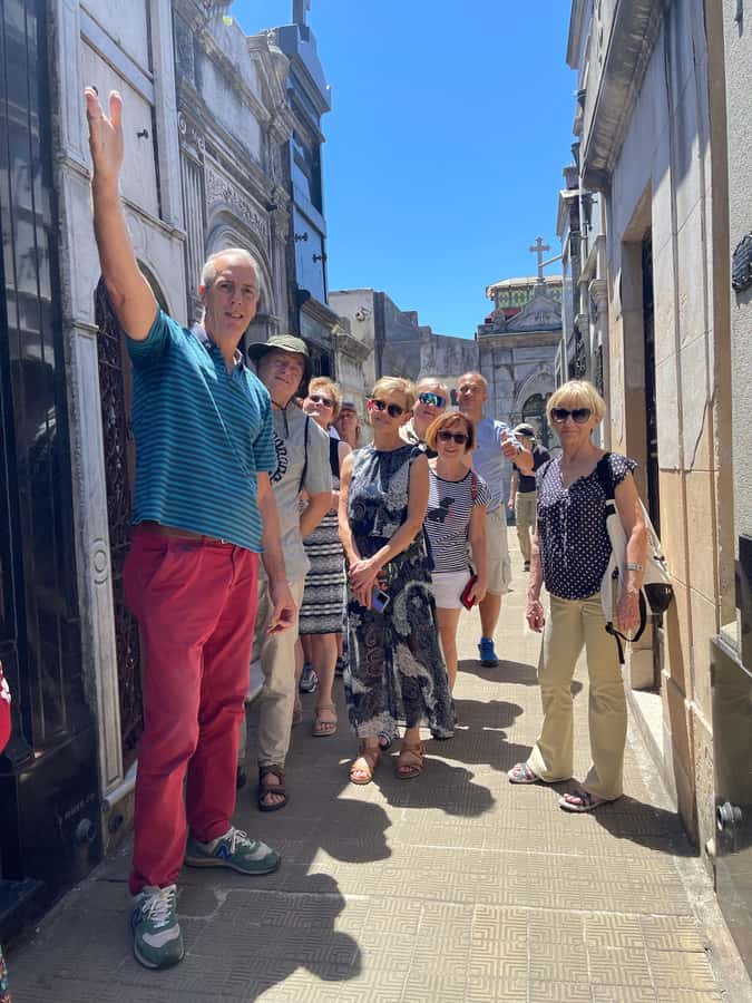 Buenos Aires: Customizable City Tour in Polish - Price and value: $50 for a group of up to four