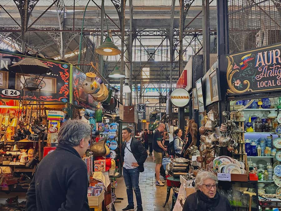 Buenos Aires Fairs: San Telmo & Mataderos Cultural Tour - San Telmo and Mataderos in One 5-Hour Morning