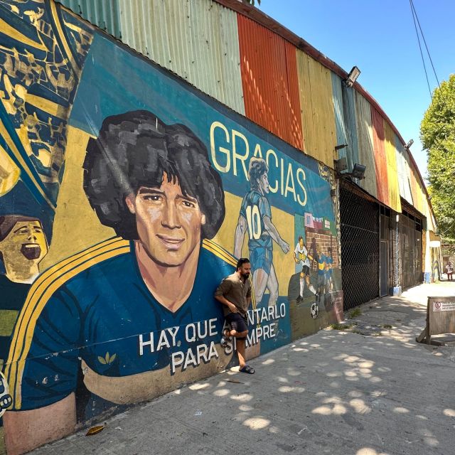 Buenos Aires: La Boca Art and History Walking Tour - Food and Drink: Two Included Extras (Wine or Dulce de Leche)