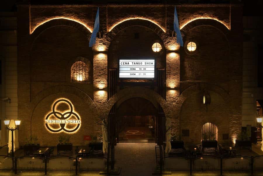 Tango Show at: MichelAngelo - Tango and folklore at MichelAngelo: the real shape of the night