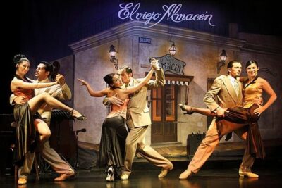 Tango Show: "El Viejo Almacén" - Inside El Viejo Almacén: orchestra sound, candlelit vibe, and seats